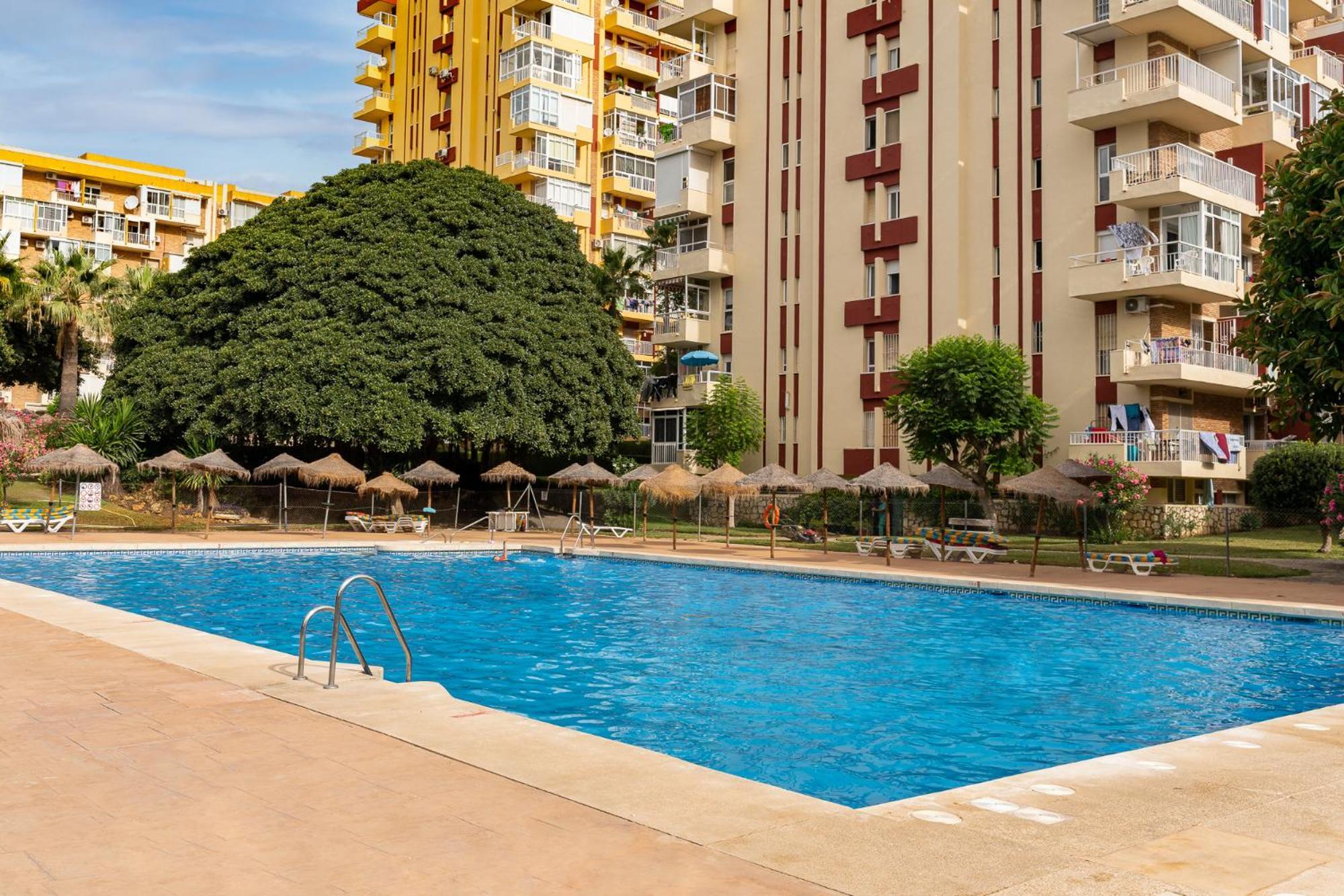 Blonzu Angola Apartment Benalmadena Bagian luar foto