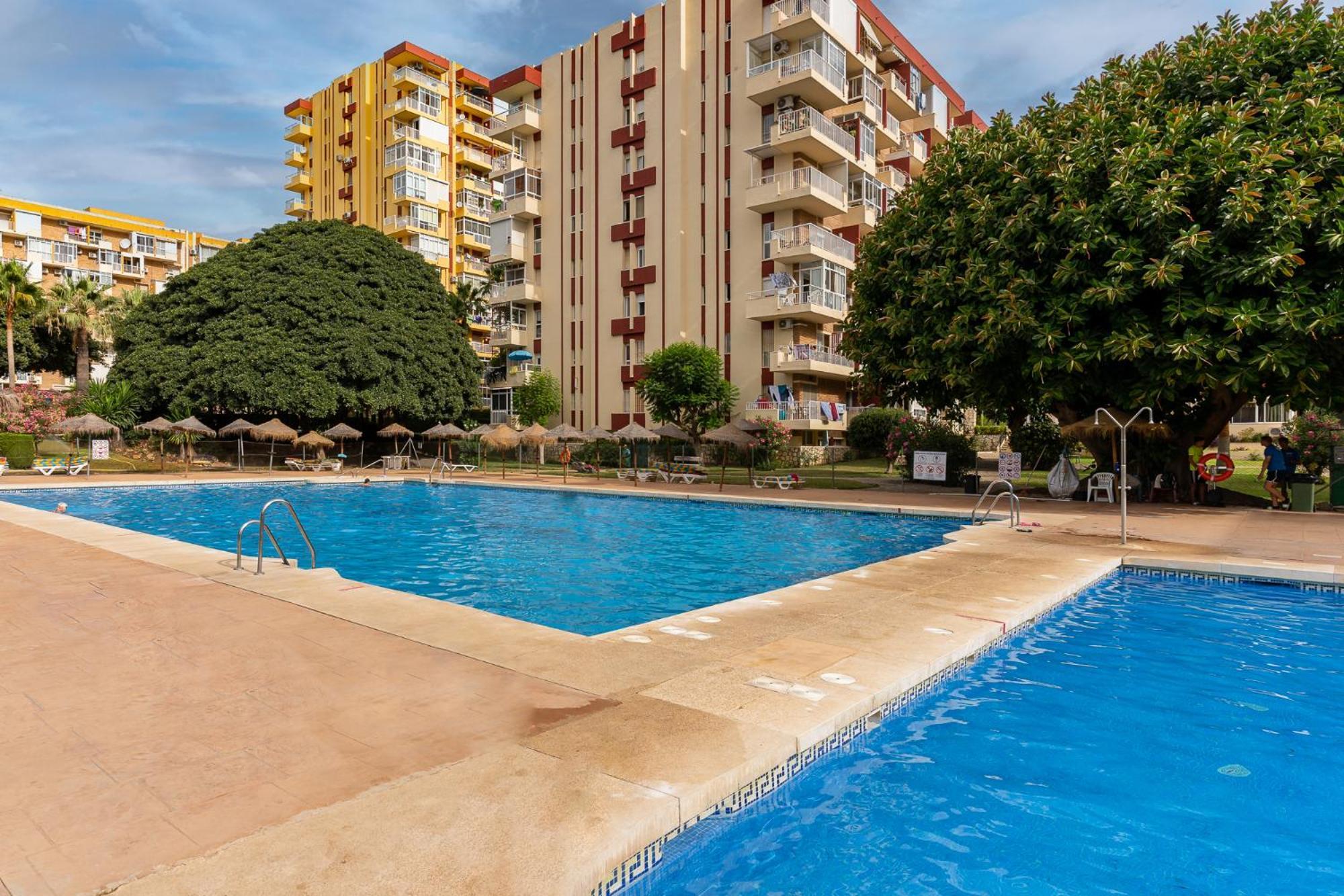 Blonzu Angola Apartment Benalmadena Bagian luar foto